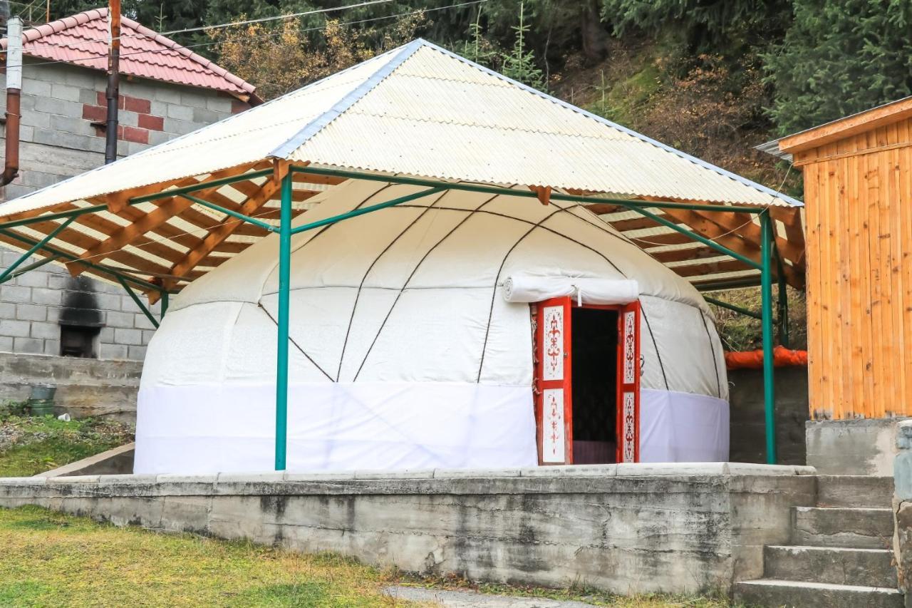 Tumar Mountain Guest House Karakol Exterior foto